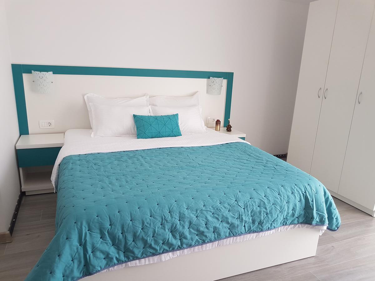 Apartments And Rooms Lijesevic บุดวา ภายนอก รูปภาพ